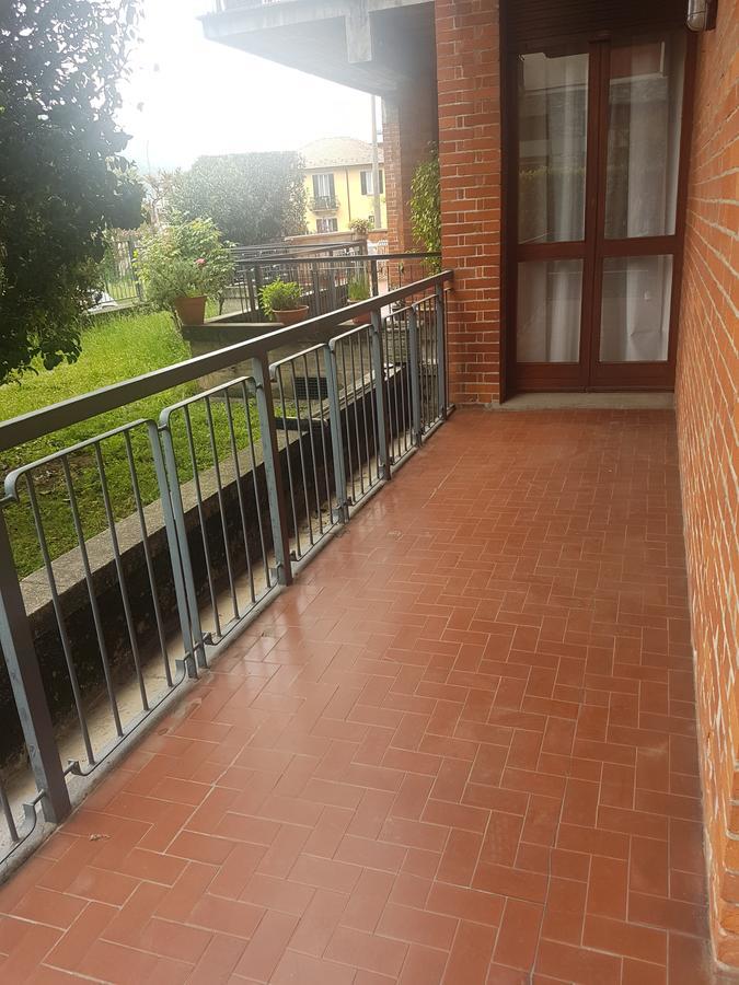 Appartamento Ai Pini Con Posto Auto Lecco Exterior foto